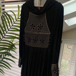 Elegant Black Maxi Dress